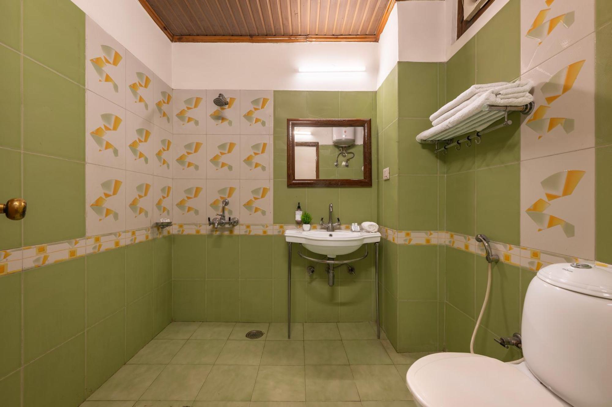 Wingait Inn - Hotel Near Mall Road Shimla Extérieur photo